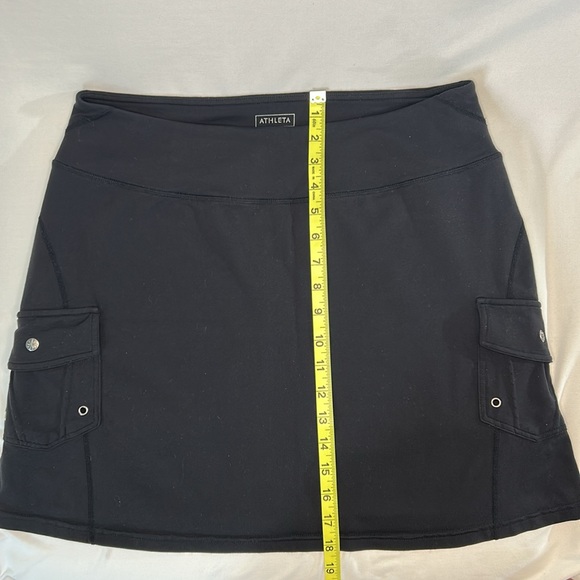 Athleta Black Cargo Skirt with Dual Pockets - Picture 5 of 7